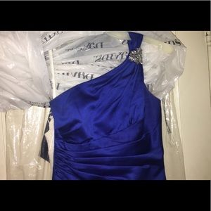 Long blue prom dress